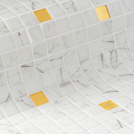 Carrara Gold mozaikos plytelės baseinui